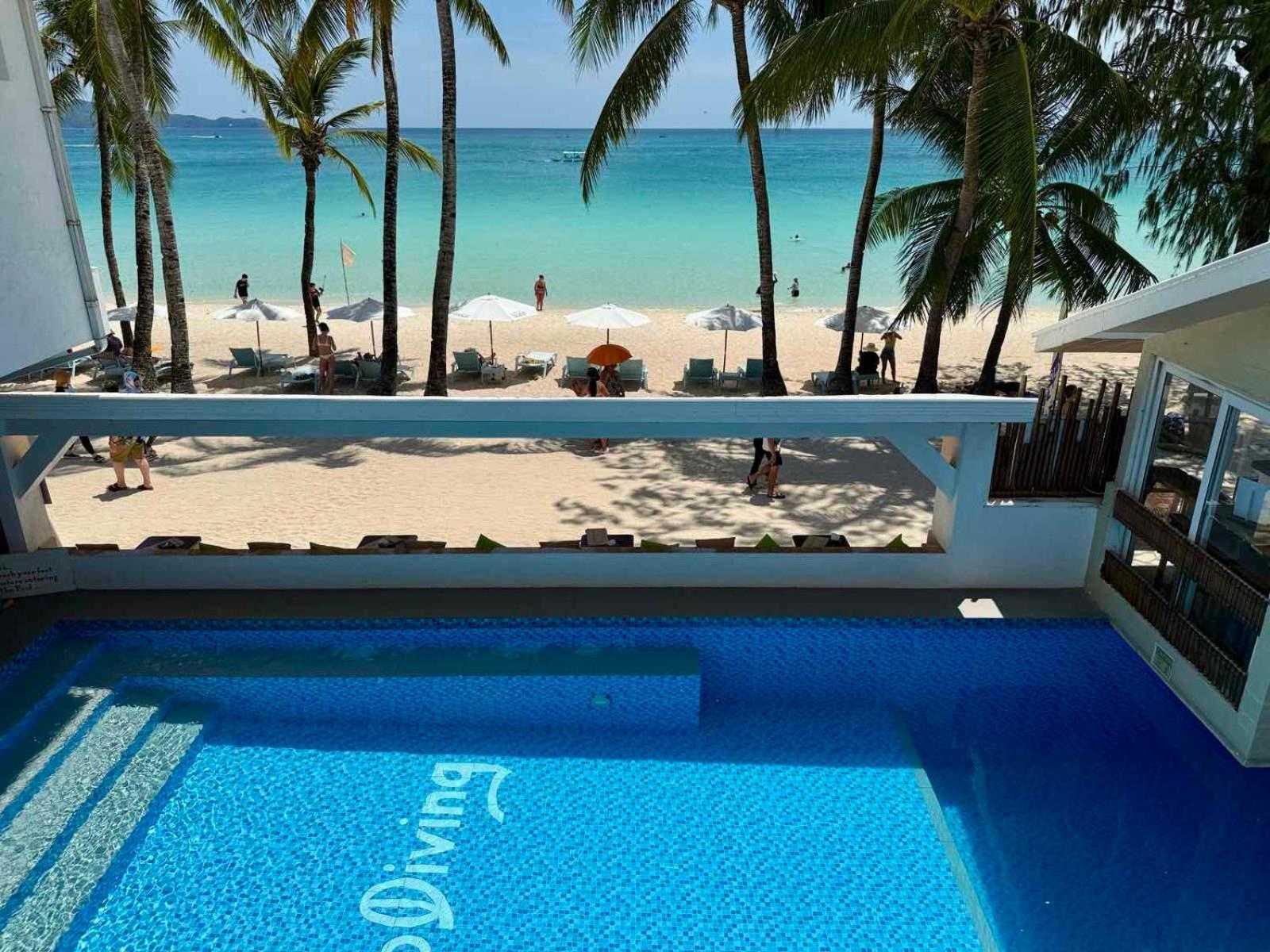 Calypso Beach And Dive Resort Manoc-Manoc Exteriör bild